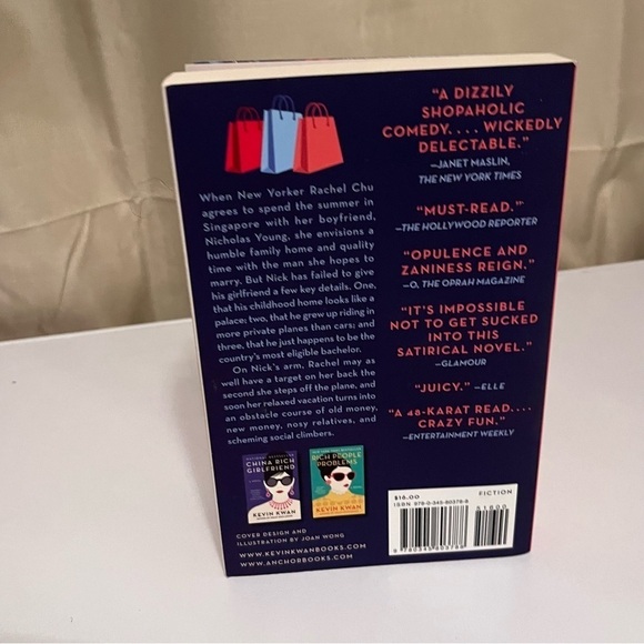Crazy Rich Asians Softcover Book by Kevin Kwan - Picture 3 of 4